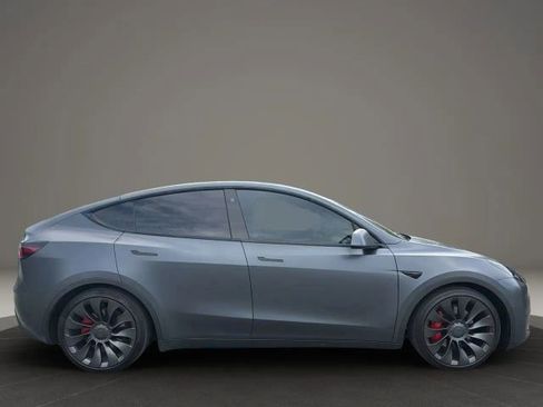 Used 2021 Tesla Model Y Performance AWD/4WD image 6