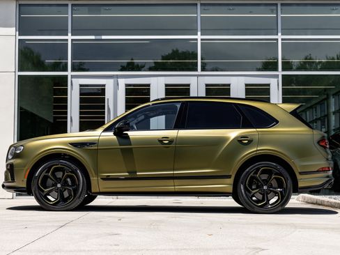 Used 2024 Bentley Bentayga image 20