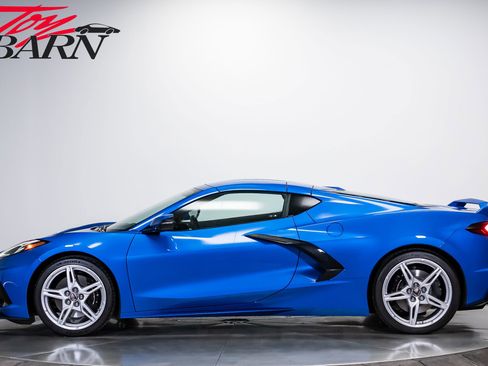 Used 2021 Chevrolet Corvette Stingray Preferred Cpe w/ Z51 Performance Package RWD image 10