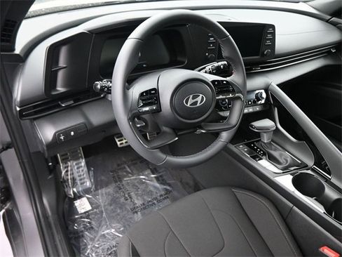 New 2026 Hyundai Elantra SEL Sport image 16
