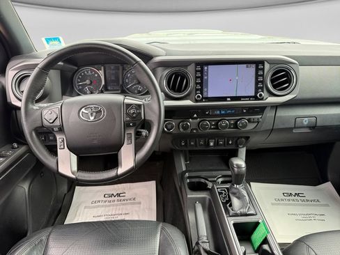Used 2021 Toyota Tacoma TRD Sport w/ TRD Premium Sport Package AWD/4WD image 24