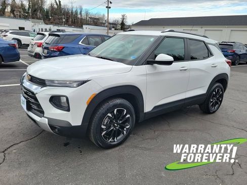 Used 2023 Chevrolet TrailBlazer LT w/ Convenience Package image 3