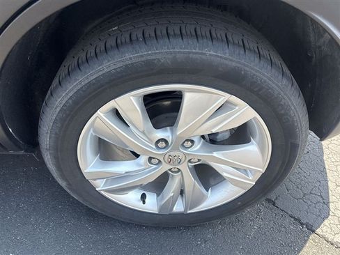 Certified 2024 Buick Encore GX Preferred FWD image 31