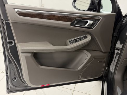 New 2026 Porsche Macan S image 27
