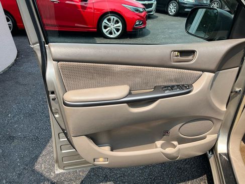 Used 2006 Toyota Sienna LE FWD image 23