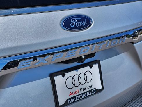Used 2019 Ford Expedition Limited AWD/4WD image 15