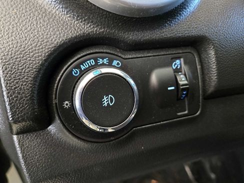 Used 2016 Chevrolet Trax LTZ w/ Midnight Edition AWD/4WD image 15