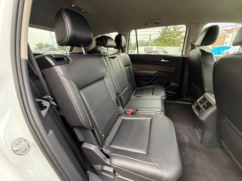 Used 2021 Volkswagen Atlas SE image 9