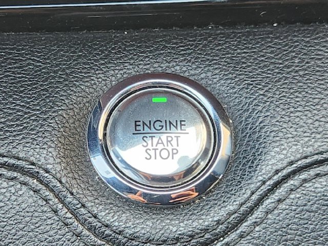 Used 2019 Lincoln Navigator L Select RWD image 19
