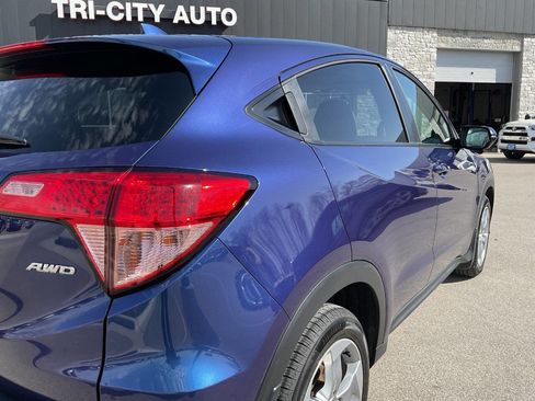 Used 2016 Honda HR-V EX image 8