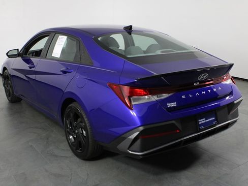 Certified 2026 Hyundai Elantra Sport FWD image 4
