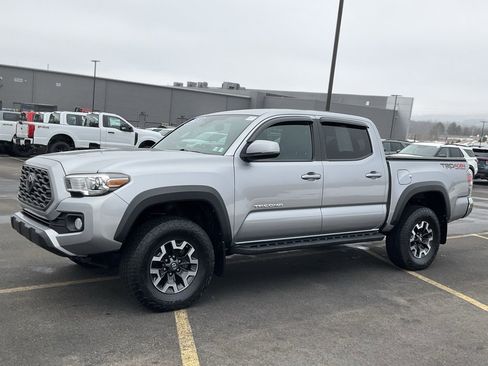 Used 2021 Toyota Tacoma TRD Off-Road image 29