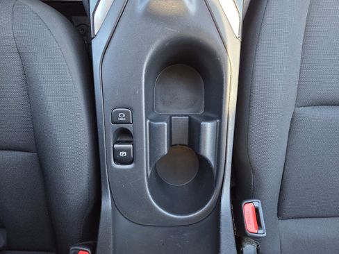 Used 2023 Toyota Corolla LE image 27