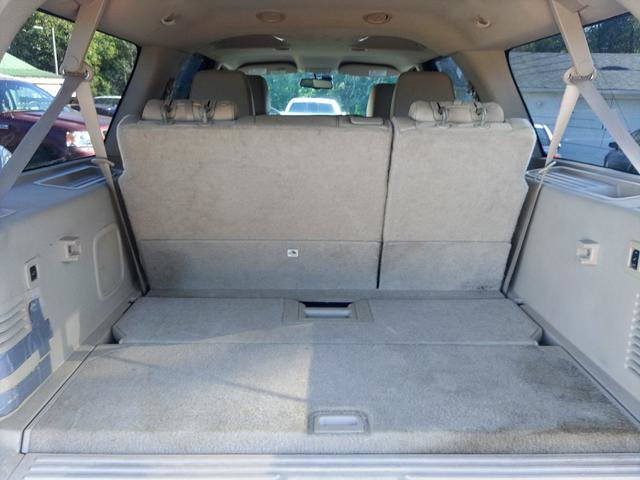 Used 2014 Ford Expedition EL XLT w/ Equipment Group 202A AWD/4WD image 16