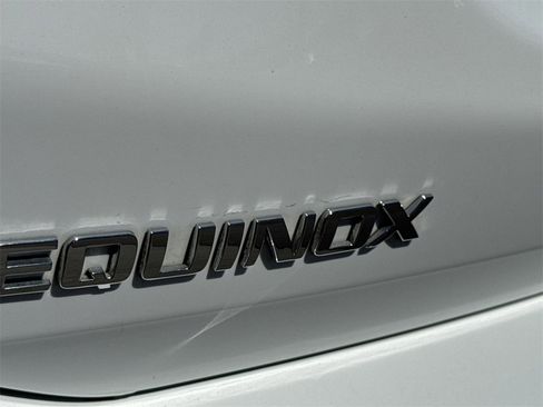 Used 2021 Chevrolet Equinox LT image 10