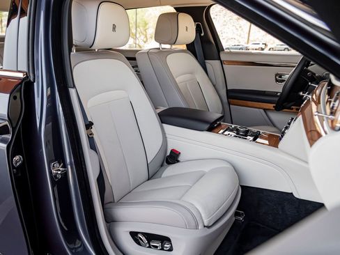 Certified 2024 Rolls-Royce Ghost Extended Wheelbase AWD/4WD image 34