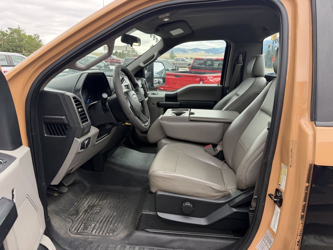 Used 2017 Ford F250 XL w/ Power Equipment Group AWD/4WD image 9