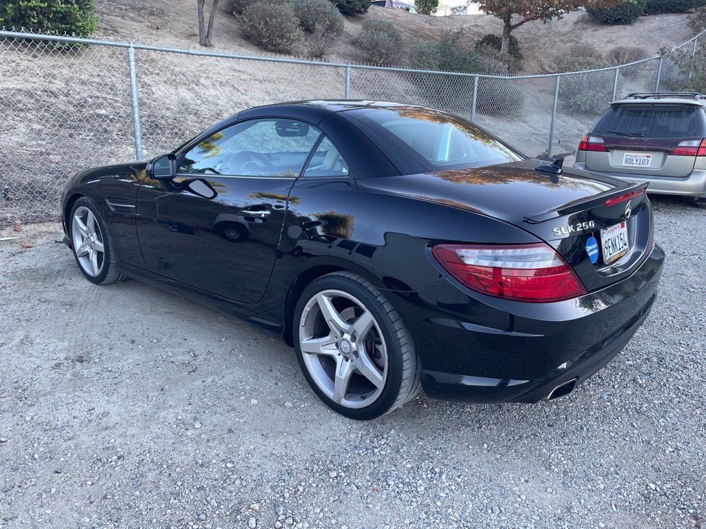 Used 2013 Mercedes-Benz SLK 250 image 4