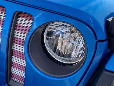 Used 2021 Jeep Gladiator Rubicon w/ Trailer Tow Package image 27