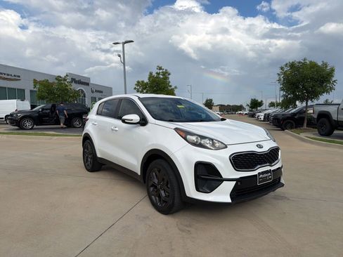 Used 2022 Kia Sportage LX w/ LX FWD Value Edition Package image 8