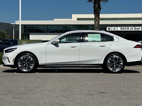 New 2026 BMW 530i w/ Premium Package RWD image 6
