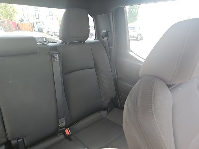 Used 2024 Toyota Tacoma SR5 AWD/4WD image 12