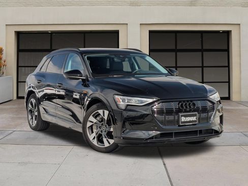 Used 2023 Audi e-tron Premium w/ Convenience Plus Package AWD/4WD image 32