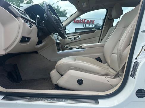Used 2016 Mercedes-Benz E 350 Sedan w/ Premium Package image 8