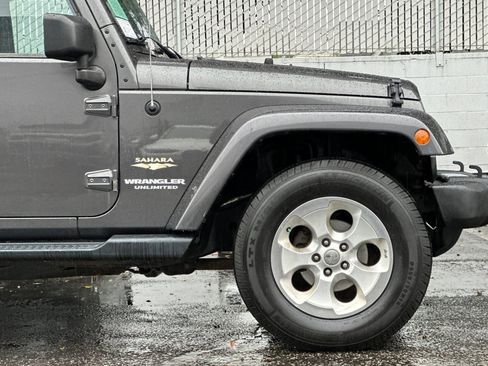 Used 2014 Jeep Wrangler Unlimited Sahara w/ Connectivity Group image 33