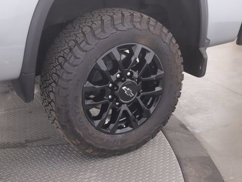 Used 2026 Chevrolet Silverado 2500 LT w/ Trail Boss Package AWD/4WD image 14