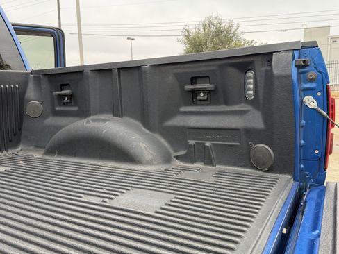 Used 2017 Ford F150 Raptor w/ Equipment Group 802A Luxury image 58