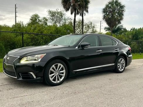 Used 2016 Lexus LS 460 AWD w/ Comfort Package image 8