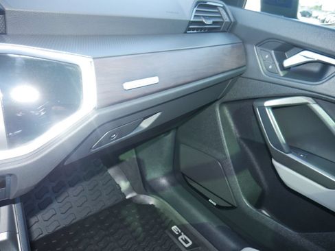 Certified 2023 Audi Q3 2.0T Premium Plus w/ Premium Plus Package AWD/4WD image 37