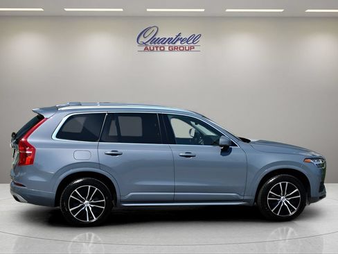 Used 2020 Volvo XC90 T6 Momentum AWD/4WD image 3