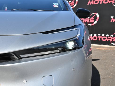 Used 2024 Toyota Prius LE FWD image 11