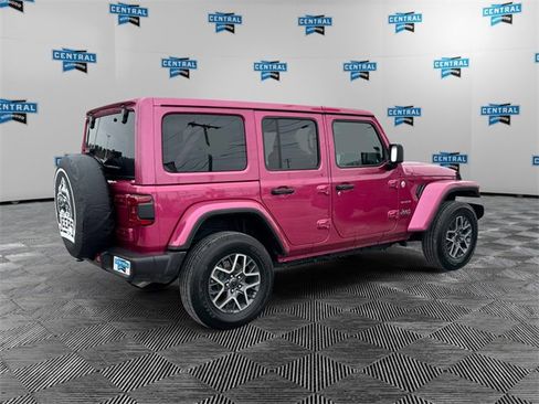 Used 2024 Jeep Wrangler Sahara w/ Technology Group image 5