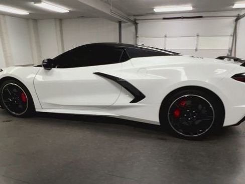 Used 2024 Chevrolet Corvette Stingray Premium Conv w/ Z51 Performance Package image 6