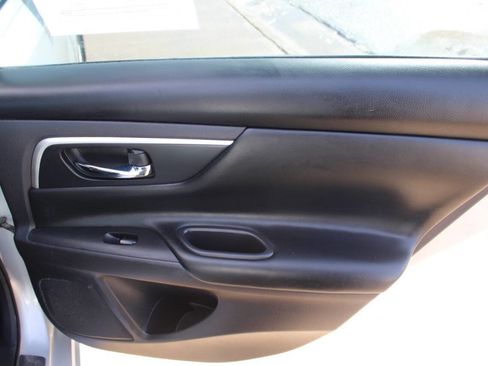 Used 2017 Nissan Altima 2.5 SR image 7