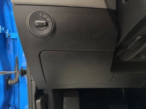 Used 2023 Volkswagen Taos SE image 26