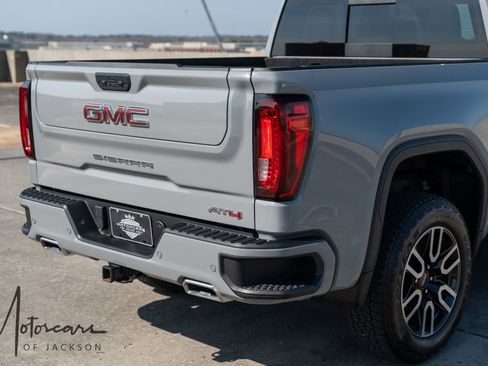 Used 2025 GMC Sierra 1500 AT4 w/ AT4 Premium Package image 36