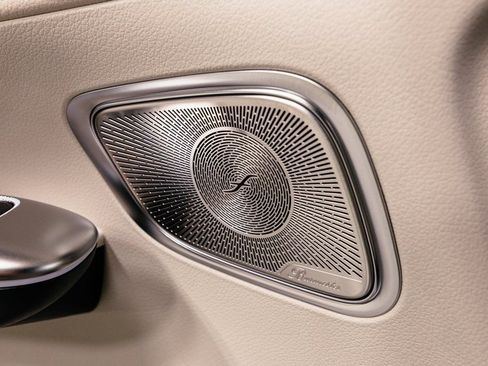 Certified 2026 Mercedes-Benz GLC 300 GLC 300 image 7