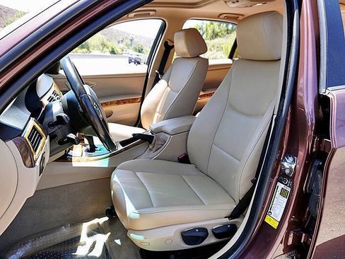 Used 2006 BMW 325i Sedan image 18