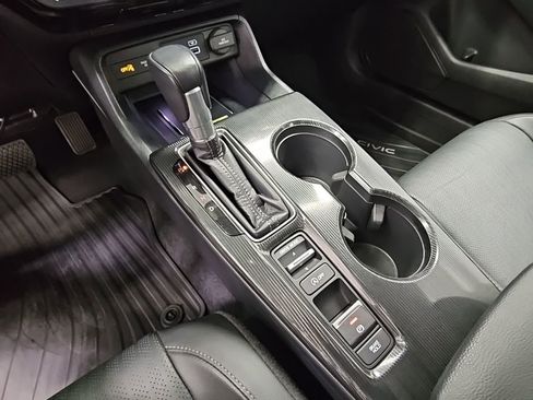 Used 2024 Honda Civic Touring image 21