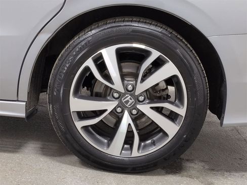 Used 2023 Honda Odyssey Touring image 14