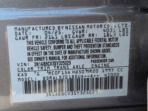 Used 2025 Nissan Sentra SV FWD image 35