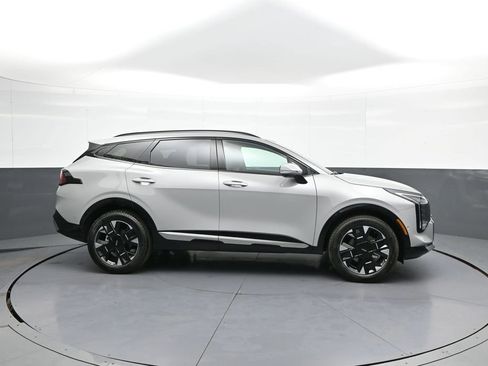 New 2026 Kia Sportage SX FWD image 5