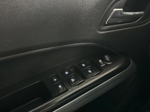 Used 2017 Chevrolet Colorado LT w/ LT Convenience Package RWD image 15
