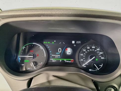 Used 2025 Toyota Sienna XLE FWD image 18