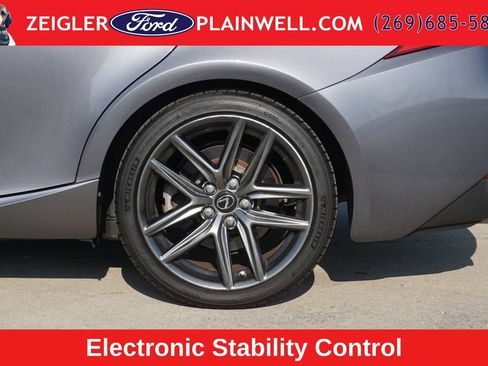 Used 2016 Lexus IS 350 AWD image 8
