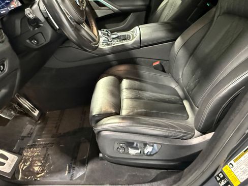 Used 2021 BMW X6 M50i w/ Executive Package AWD/4WD image 21